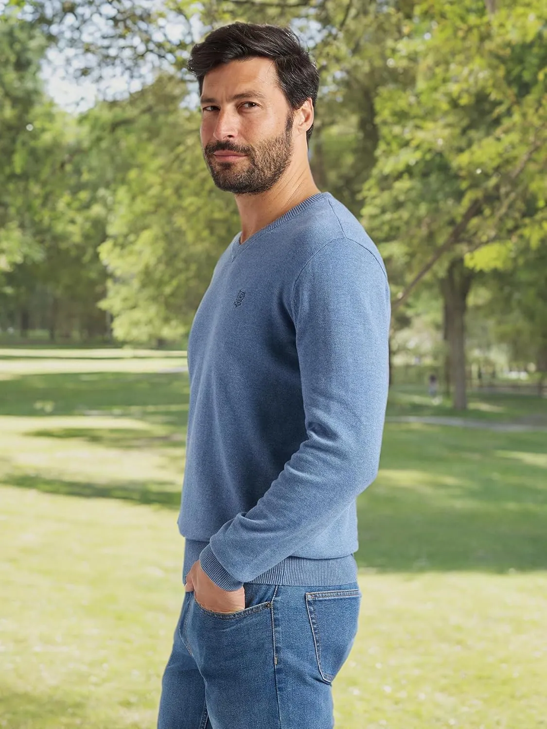 Chaps Men's Casual V Neck Sweater - Ribbed Knit Slim Fit Long Sleeve Pullover Top for Men (M-2XL)