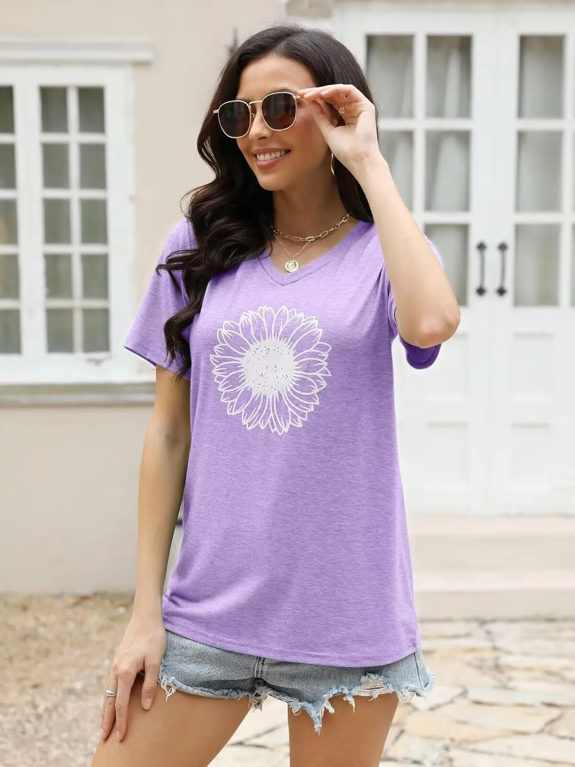 EADINVE Women's Short Sleeve V Neck Sunflower Graphic Printed Summer Tee Vintage T Shirt Cotton Tops Novelty Cool Shirt