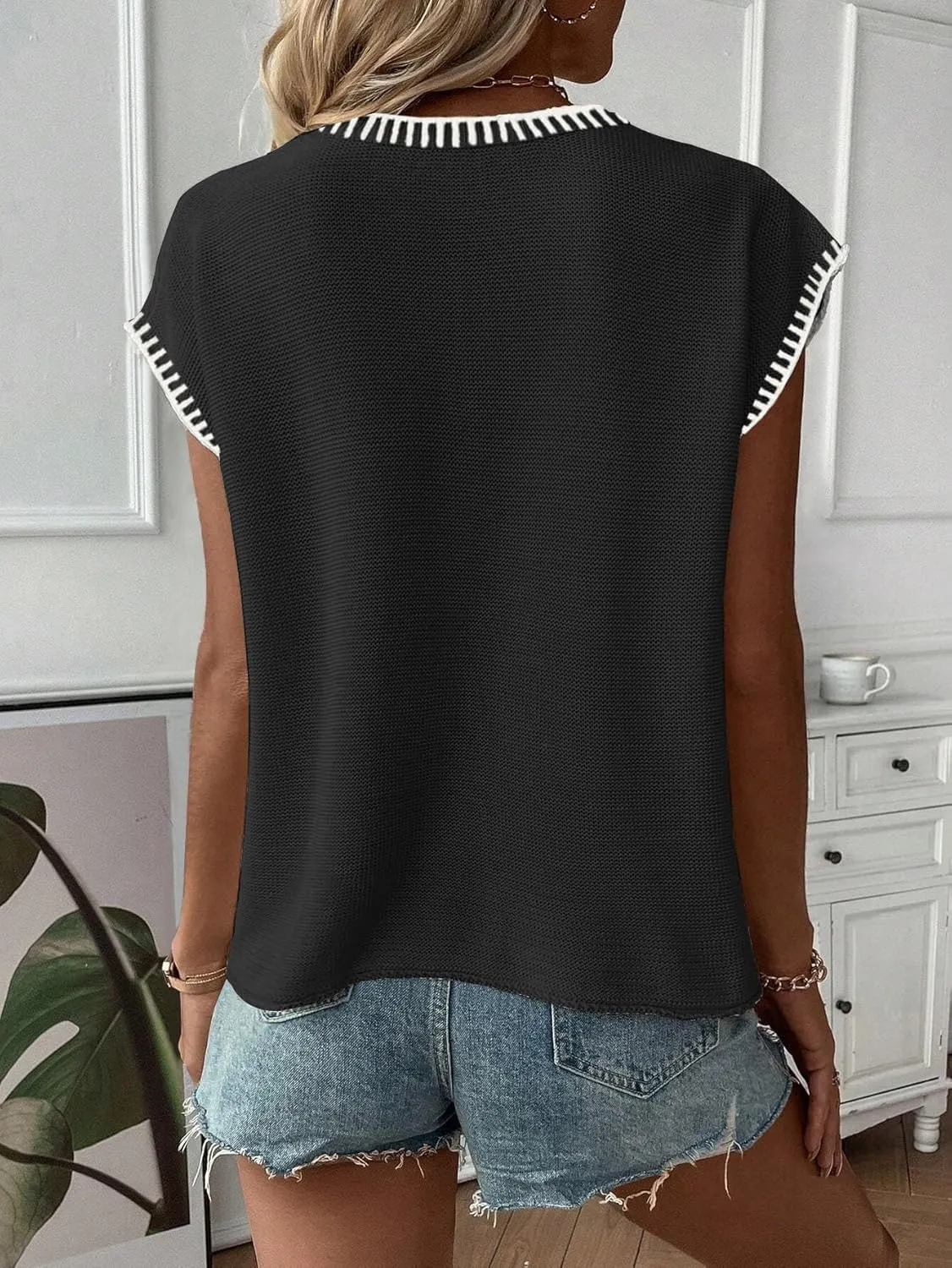 SAUKOLE Women's Sleeveless Sweater Vest Casual V Neck Cap Sleeve Knit Pullover Tank Tops 2025 Spring Clothes