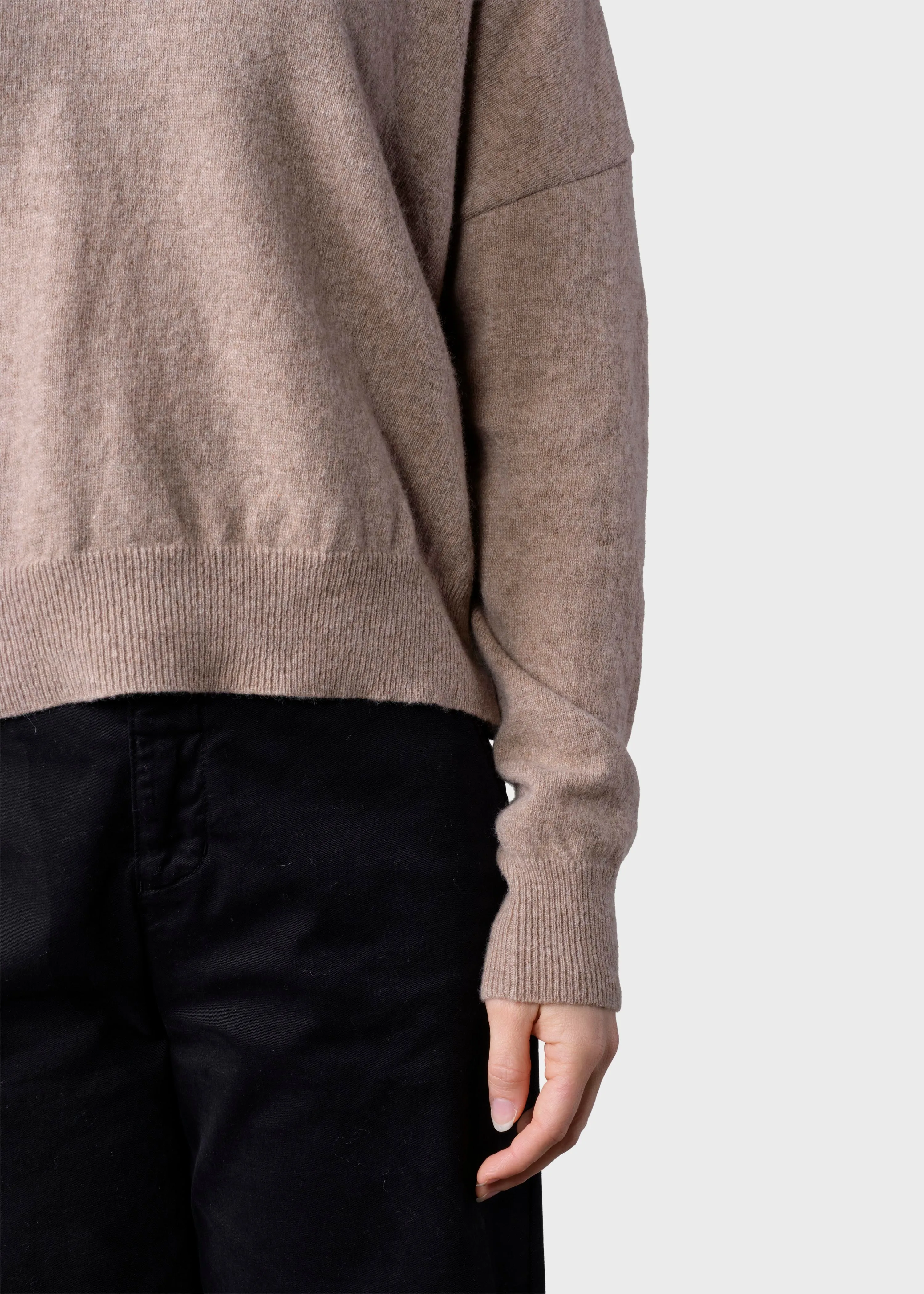Vanessa knit  - Sand