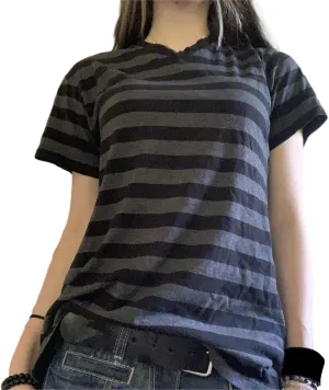 Women Y2k Grunge Shirt Goth Vintage Graphic Tee 2000s Aesthetics Short Sleeve Crewneck T-Shirt Summer Going Out Top